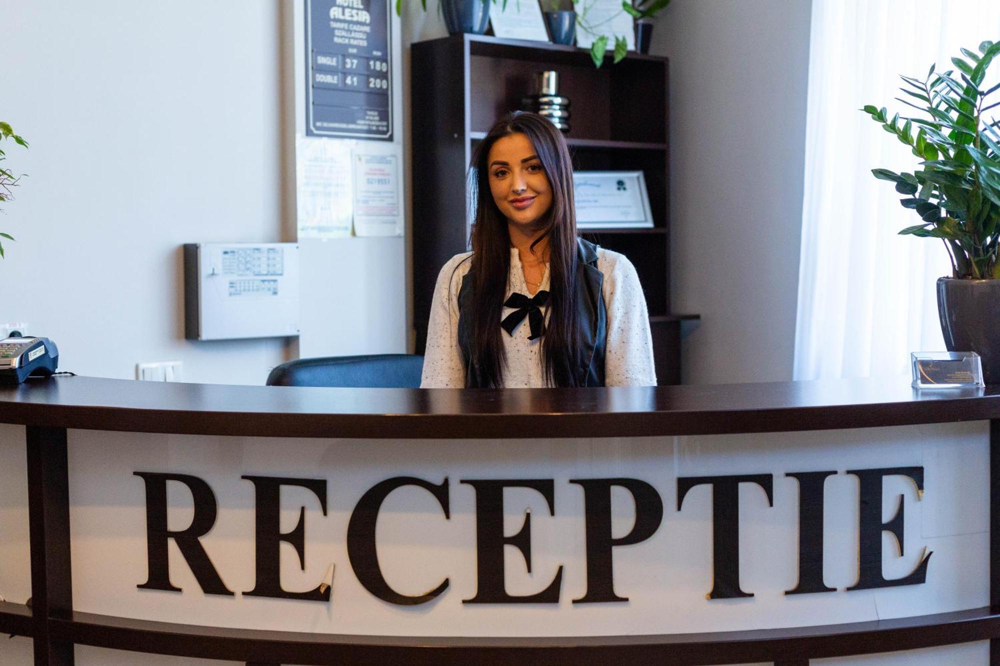 Hotel Restaurant Alesia Corunca Bagian luar foto